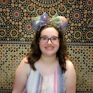 Meet your Posher, Lauren
